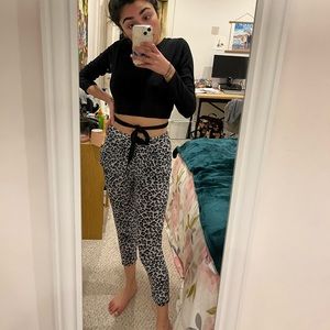 Gorgeous leopard print dance pants